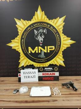 Manisa'da uyuşturucu operasyonu: 4 tutuklama