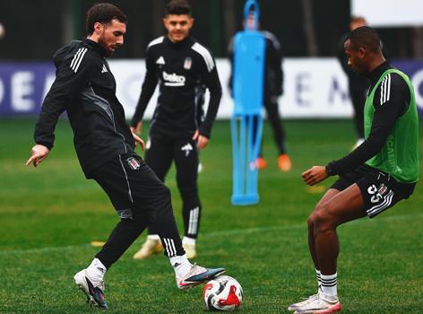 Beşiktaş kondisyon ve taktik çalıştı