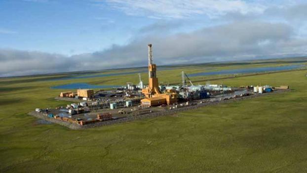 Alaska'da petrol sondaj platformu devrildi