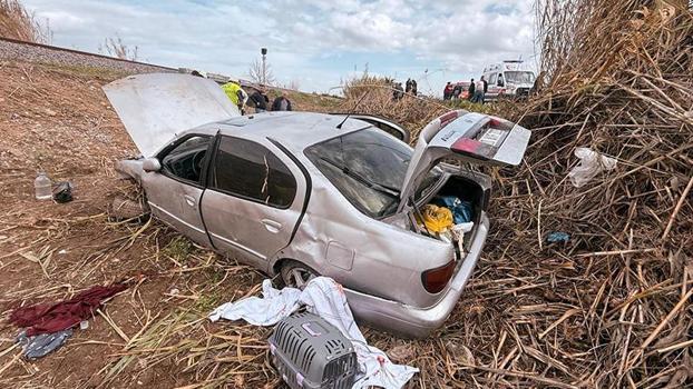 Aydın’da otomobil şarampole devrildi: 2 ağır yaralı