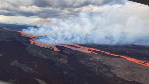 Hawaii'deki Kilauea Yanardağı yeniden lav püskürttü