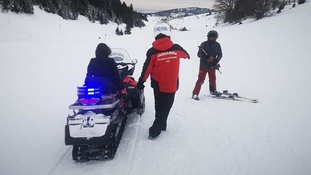 JAK timleri, sömestirin ilk haftasında Uludağ’da 208 olaya müdahale etti