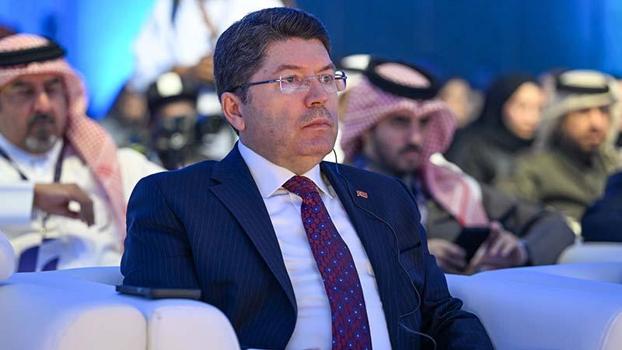 Adalet Bakanı Tunç, Katar’da Hukuk Forumu’na katıldı