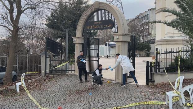 İstanbul - Kağıthane'de cenazede miras paylaşımı cinayeti; ağabey kardeşini silahla vurdu