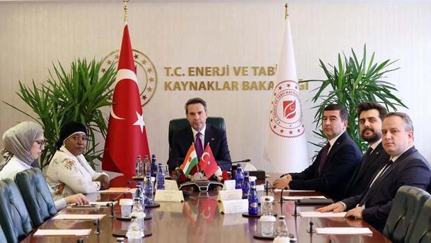 Bakan Bayraktar: Nijer'in yer altı zenginliklerini ülkemizin teknik tecrübesiyle buluşturabiliriz