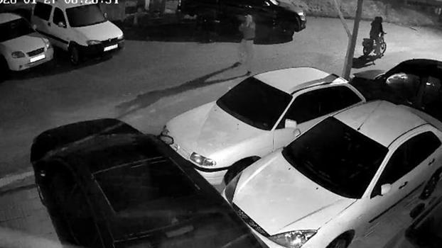 İş yerine silahlı saldırı kamerada