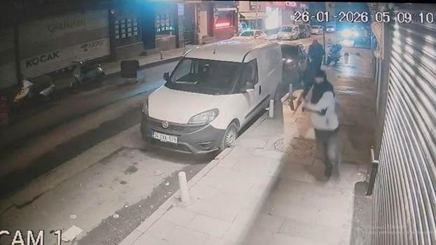 Kağıthane'de caddede kalaşnikoflu saldırı kamerada; 'İşi dayı lakaplı kişiden aldım'