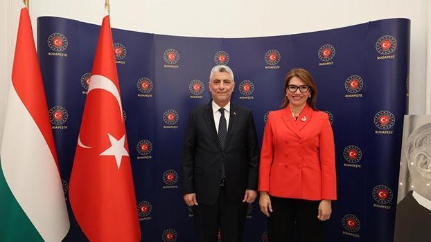 Bakan Bolat, Türkiye’nin Budapeşte Büyükelçiliği’ni ziyaret etti