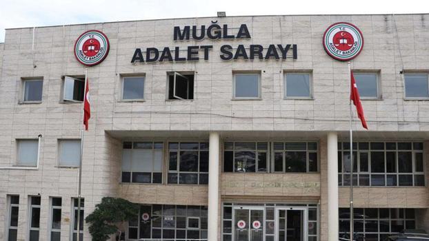 Kendisini polis olarak tanıttığı kadını, 2 milyon lira dolandıran şüpheli tutuklandı