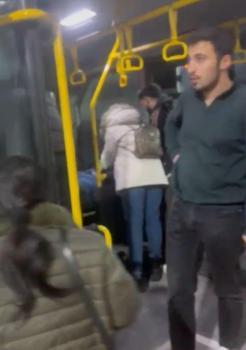 Bursa'da özel halk otobüsü şoförü, kalp krizi geçiren hastayı hastaneye yetiştirdi