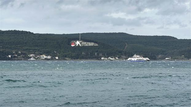 Çanakkale Boğazı fırtına nedeniyle çift yönlü trafiğe kapatıldı