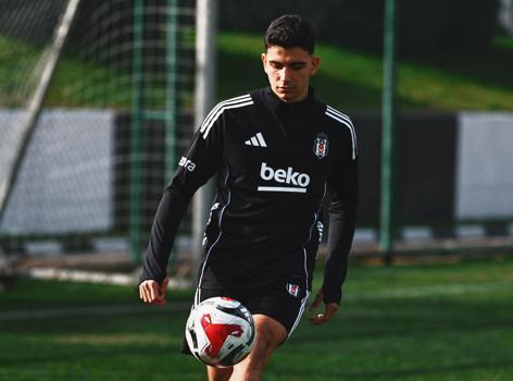 Beşiktaş'ta Yasin Özcan ilk antrenmanına çıktı