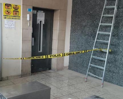 Kars'ta 2 gündür kayıp olan Savaş Güzel asansör boşluğunda ölü bulundu