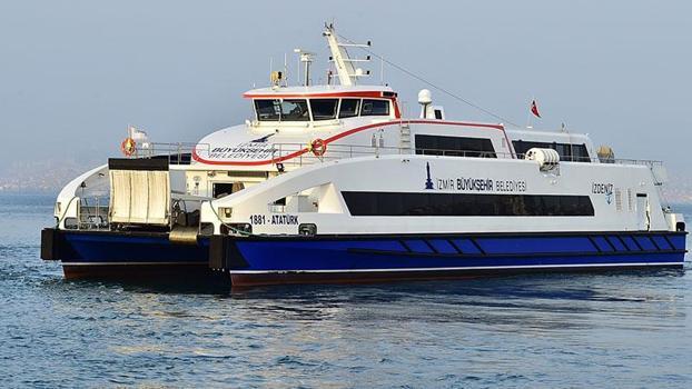 İzmir'de vapur seferleri iptal edildi