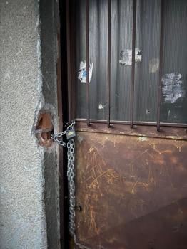 Ankara'da inşaat kazısında temeli zedelenen bina boşaltıldı