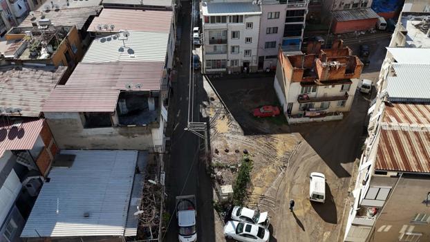 İzmir'i sağanak vurdu; 320 konut, 78 iş yeri ve 5 kamu binasını su bastı (2)