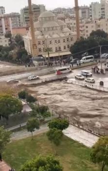 Mersin'de sağanak; dereler taştı, yolları su bastı (4)
