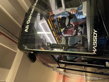 Trabzonspor takım otobüsüne Antalya’da taşlı saldırı