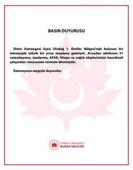 Uludağ'da telesiyej arızalandı; metrelerce yükseklikte mahsur kalan 51 kişi kurtarıldı (3)