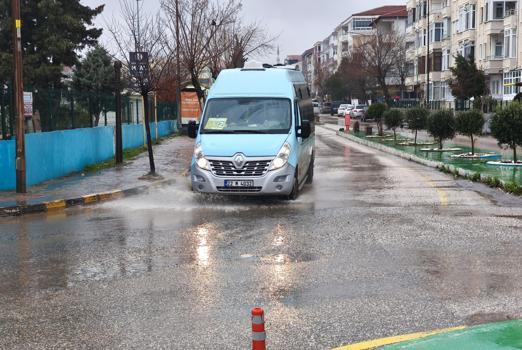 Keşan'da sağanak ve sis etkili oldu