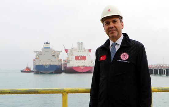 Bakan Bayraktar: Önümüzdeki 2 yılda 200 milyon metreküplük gazı gemilerle alır hale geleceğiz