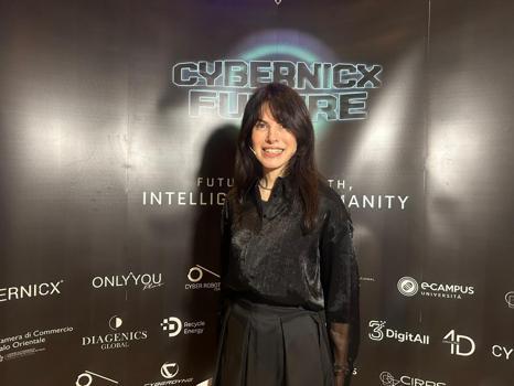 Sağlık alanında insan ile giyilebilir robotik sistemler birleşiyor