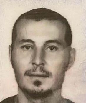 3 çocuk annesi, sokak ortasında bıçaklanarak öldürüldü (2)