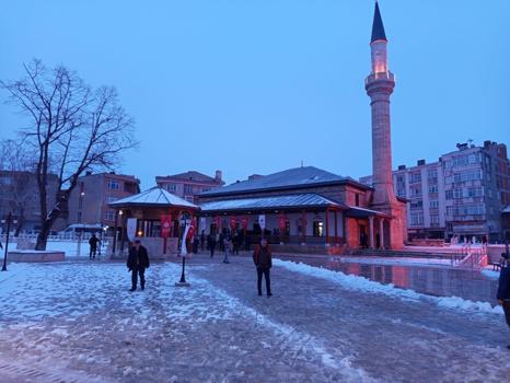 Edirne’de 5 asırlık Muradiye Camisi, Berat Kandili'nde yeniden ibadete açıldı