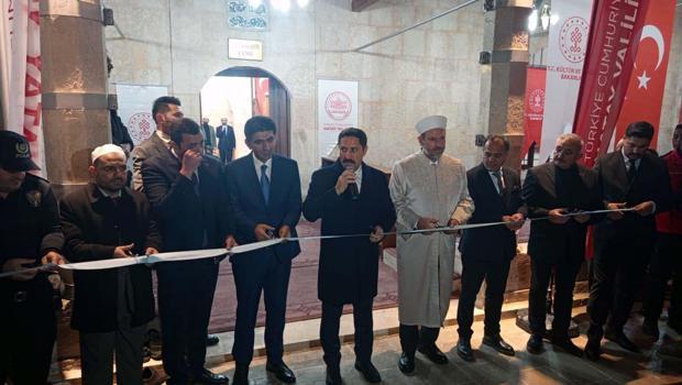 Asrın felaketinde hasar gören Reyhanlı’daki tarihi cami yeniden ibadete açıldı