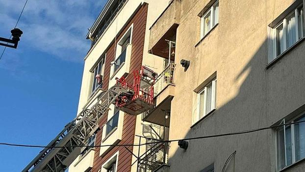 Evinde ölü bulundu