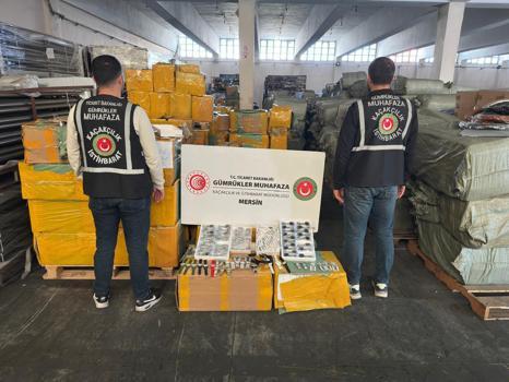 Mersin'de 116 bin 50 adet kaçak kol saati ele geçirildi