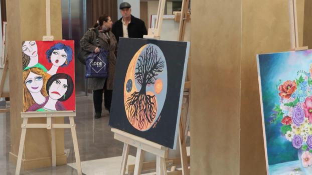 Kanser hastalarından resim sergisi