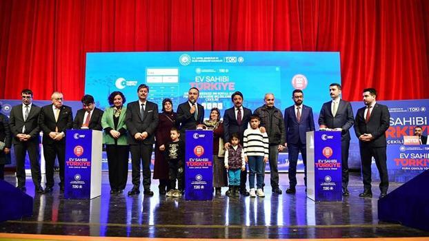 Kırşehir’de ‘Yüzyılın Konut Projesi’ kuraları çekildi