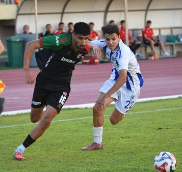 Karşıyaka'da Erhan ve Mücahit dönüyor