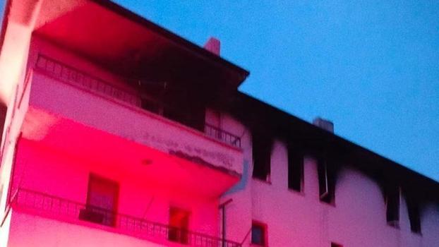 Ankara'da 3 katlı binada yangın: 1 ölü