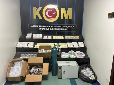 Adana’da bir evde 8 bin 180 sahte tıbbi ilaç ele geçirildi