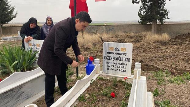 Hatay'da depremde ölen polis memuru, eşi ve çocukları dualarla anıldı