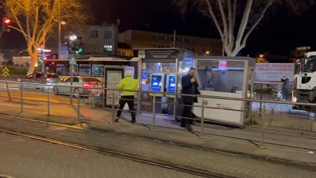 Fatih'te İETT otobüsünün çarptığı kadın yaralandı