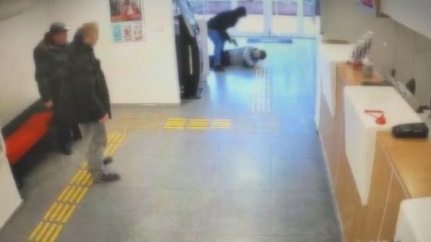 Fatih'teki banka soygunu kamerada