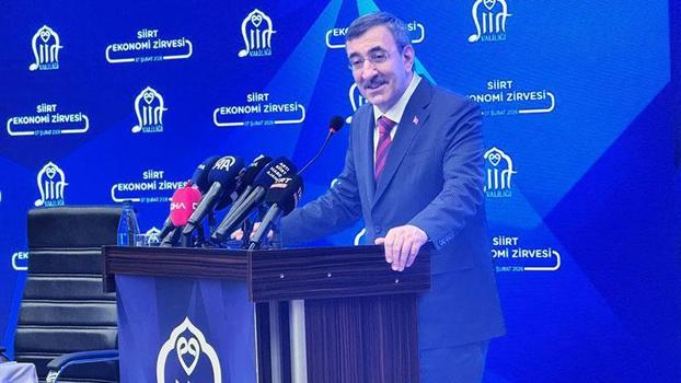 Cevdet Yılmaz: Demokrasi diyorsak hepimizin şiddeti, terörü bir kenara koyması lazım