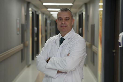 ‘Karanlıkta telefon kullanımı miyopiyi hızlandırıyor’