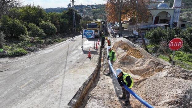 Erdemli'de içme suyu hatları yenilendi