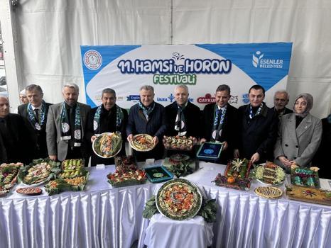 Esenler’de 11’inci Hamsi ve Horon Festivali gerçekleştirildi