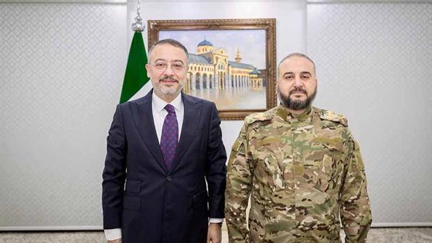 Türkiye’nin Şam Büyükelçisi Yılmaz, Suriye Savunma Bakanı Ebu Kasra ile bir araya geldi