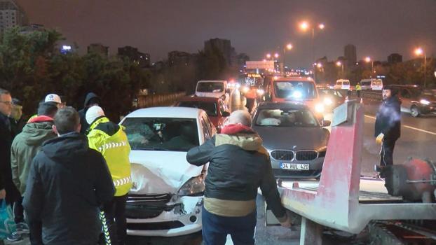 Ümraniye'de 7 aracın karıştığı zincirleme kaza; trafik yoğunluğu oluştu