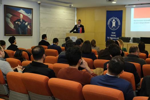 'Uluslararası Sistemde Dönüşüm ve Yeni Dünya Düzeni' semineri düzenlendi