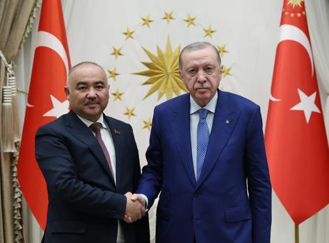 Cumhurbaşkanı Erdoğan, Kırgızistan Parlamento Başkanı Uulu'yu kabul etti