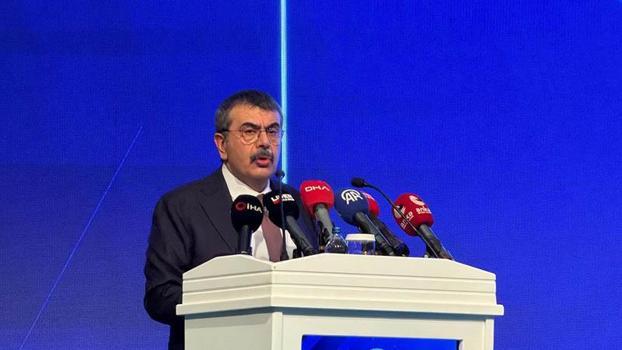 Bakan Tekin: Yaptığımız paylaşımın yaratacağı travmayı görmek durumundayız