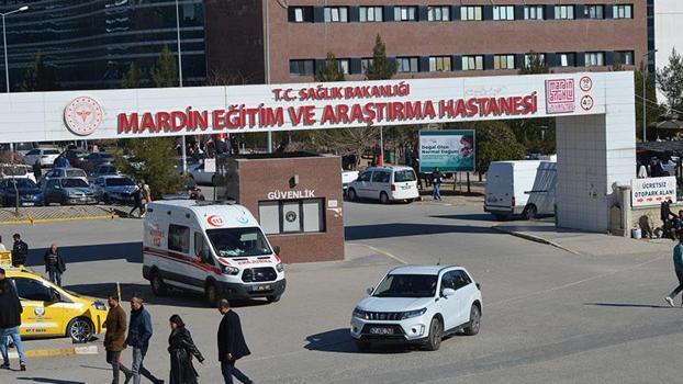 3'üncü kattan düşen 3 yaşındaki çocuk ağır yaralandı