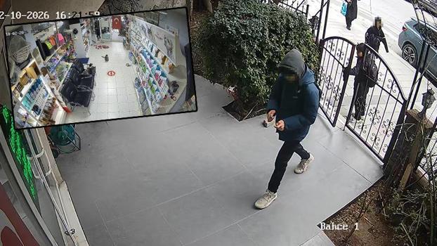 Avcılar'da 3 çocuk veterinere torpil attı; içerideki hayvanların kaçıştığı anlar kamerada